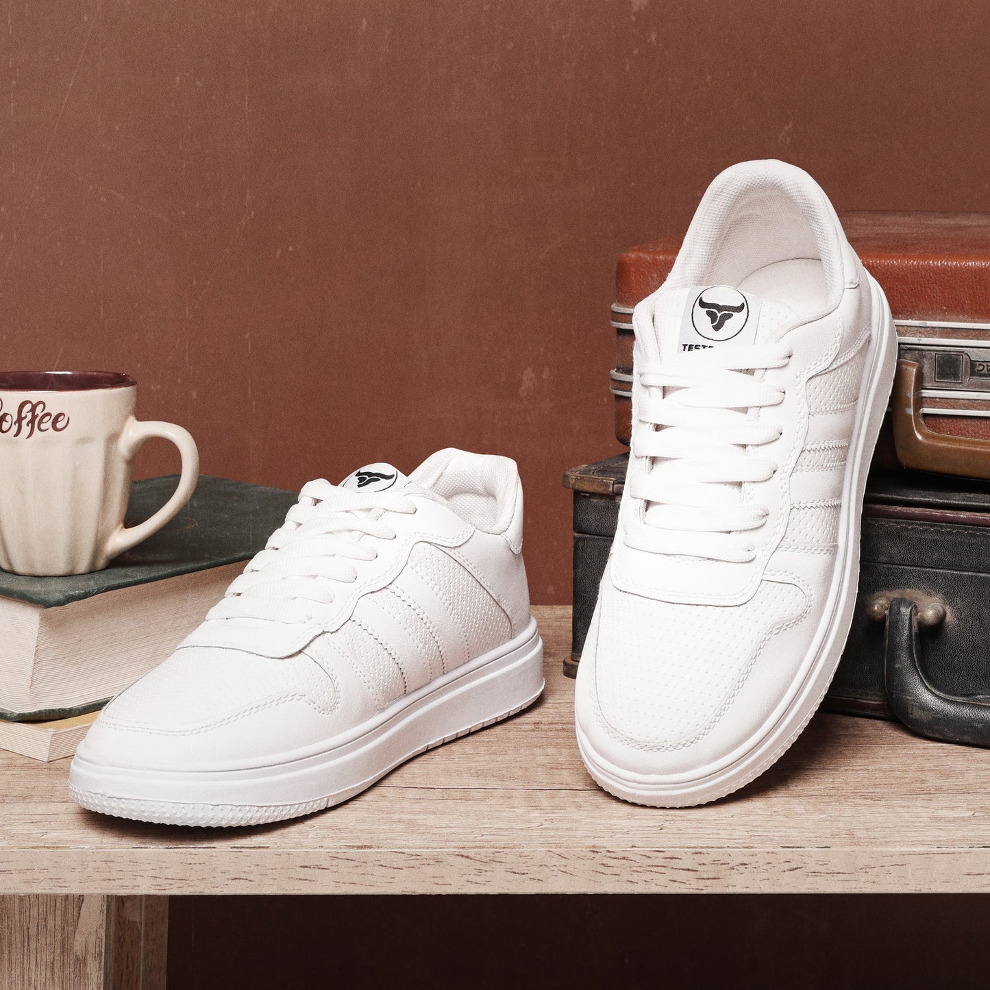 حذاء من الفئة الفاخرة بأساس من جلد الفورميلا مطعم بجلود مدبوغة الوجهين دبل فيس من تيستا تورو x13