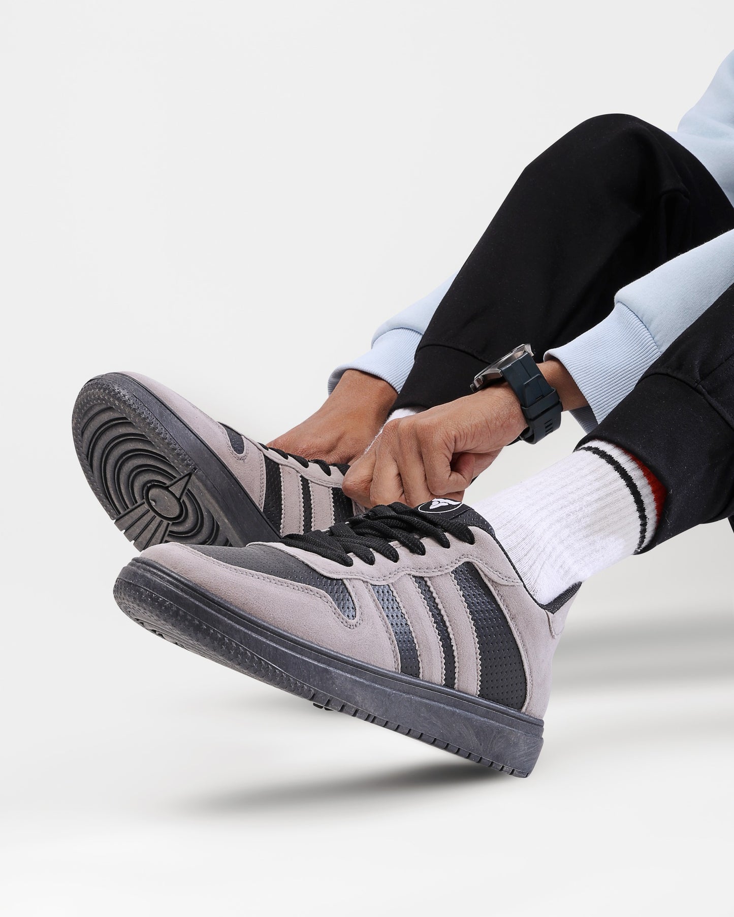 حذاء من الفئة الفاخرة بأساس من جلد الفورميلا مطعم بجلود مدبوغة الوجهين دبل فيس من تيستا تورو x13