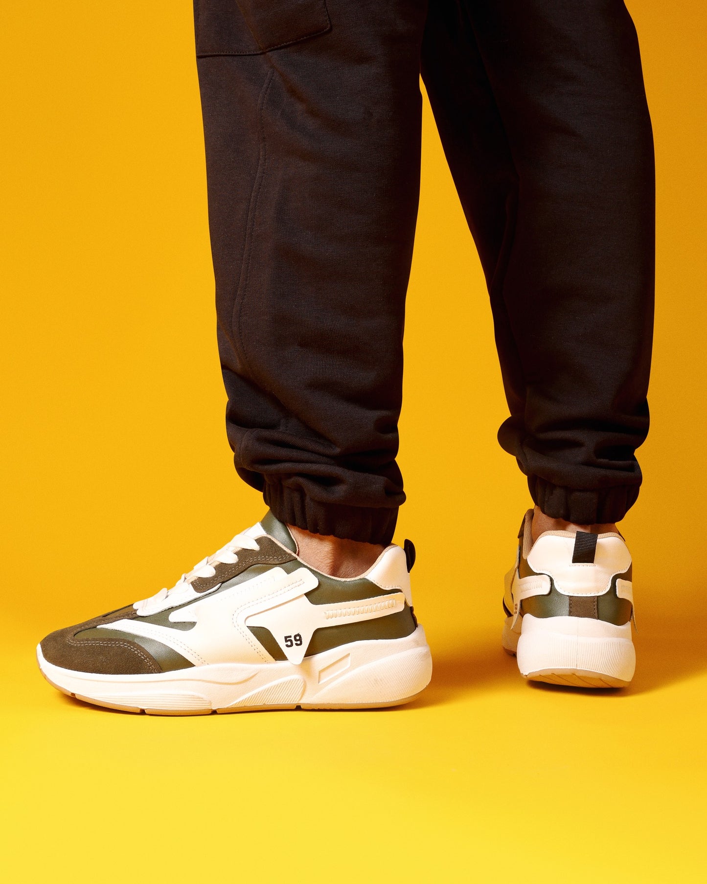 سنيكرز جديد من تيستا تورو – ستايل جريء وراحة لا مثيل لها! s2