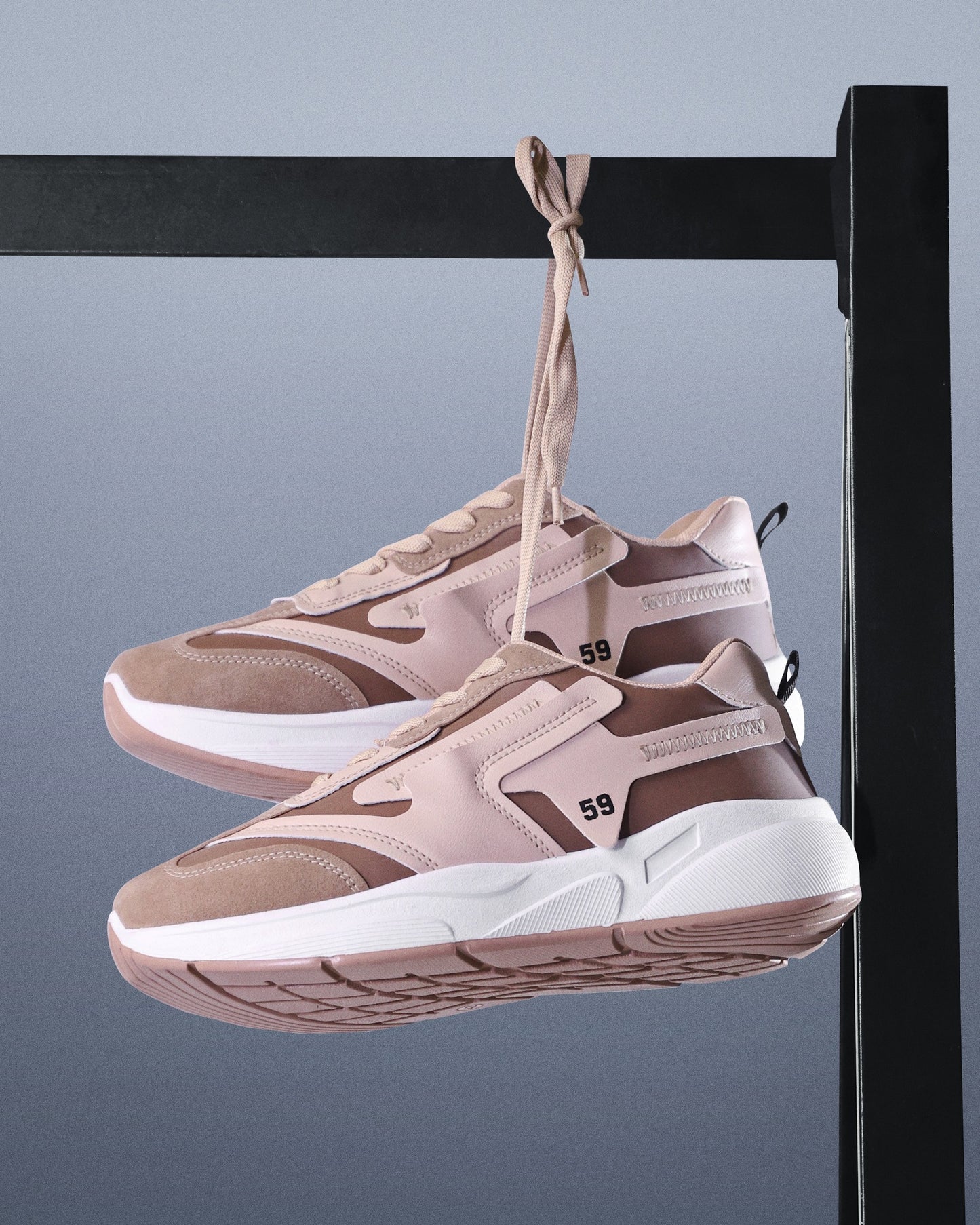 سنيكرز جديد من تيستا تورو – ستايل جريء وراحة لا مثيل لها! s2