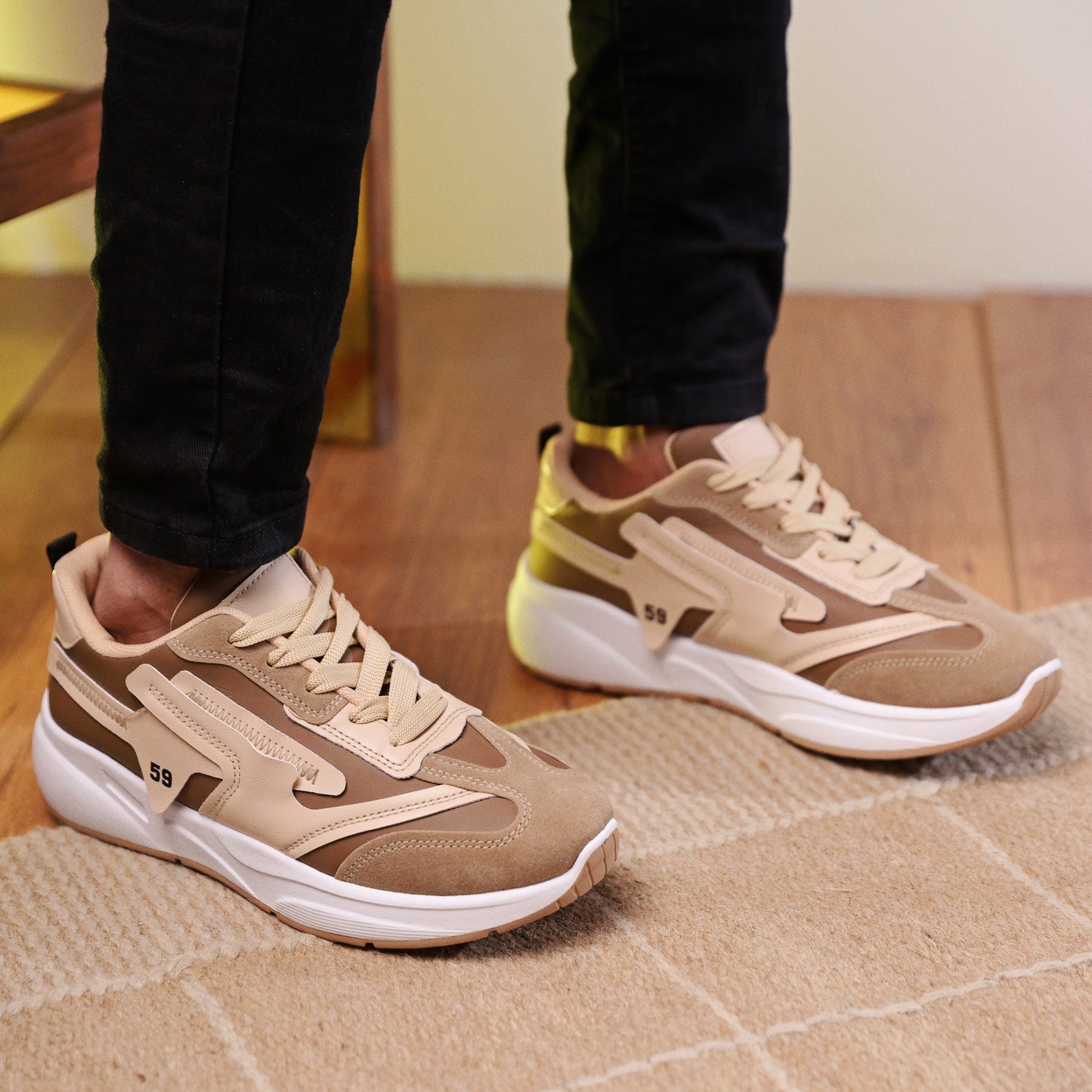 سنيكرز جديد من تيستا تورو – ستايل جريء وراحة لا مثيل لها! s2