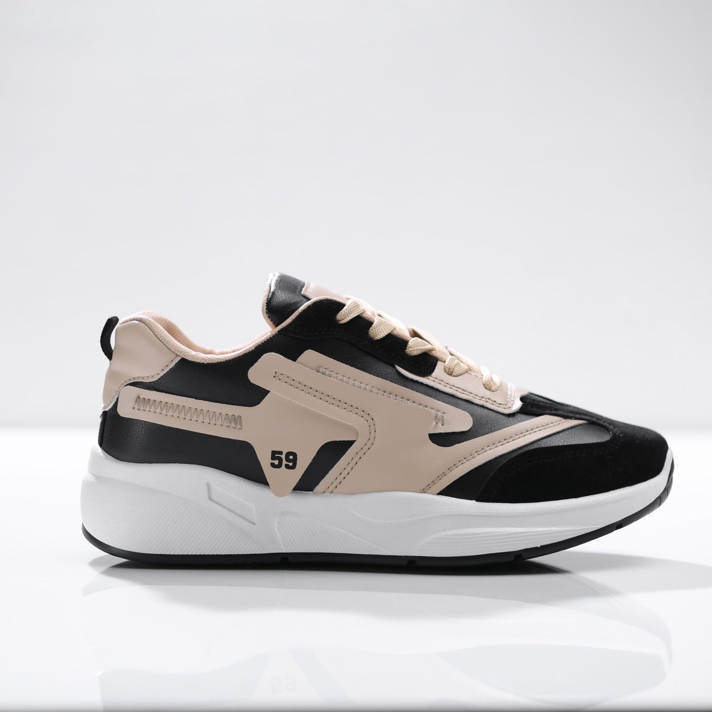 سنيكرز جديد من تيستا تورو – ستايل جريء وراحة لا مثيل لها! s2