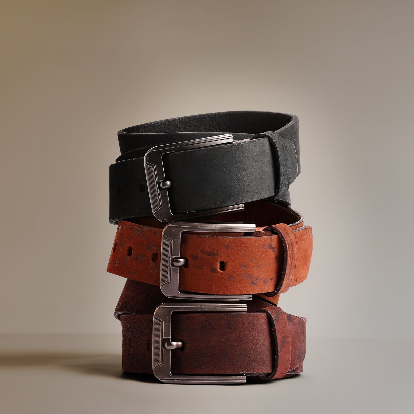 حزام جلد طبيعي مقلوب بمظهر مطفي من تيستا تورو b8