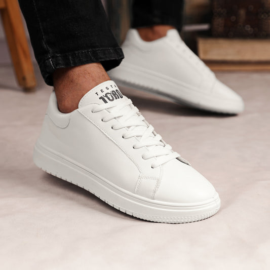 سنيكر بيزيك اساسي لجميع ظروف الارتداء مبطن بتقنية الكلاود فوم x8