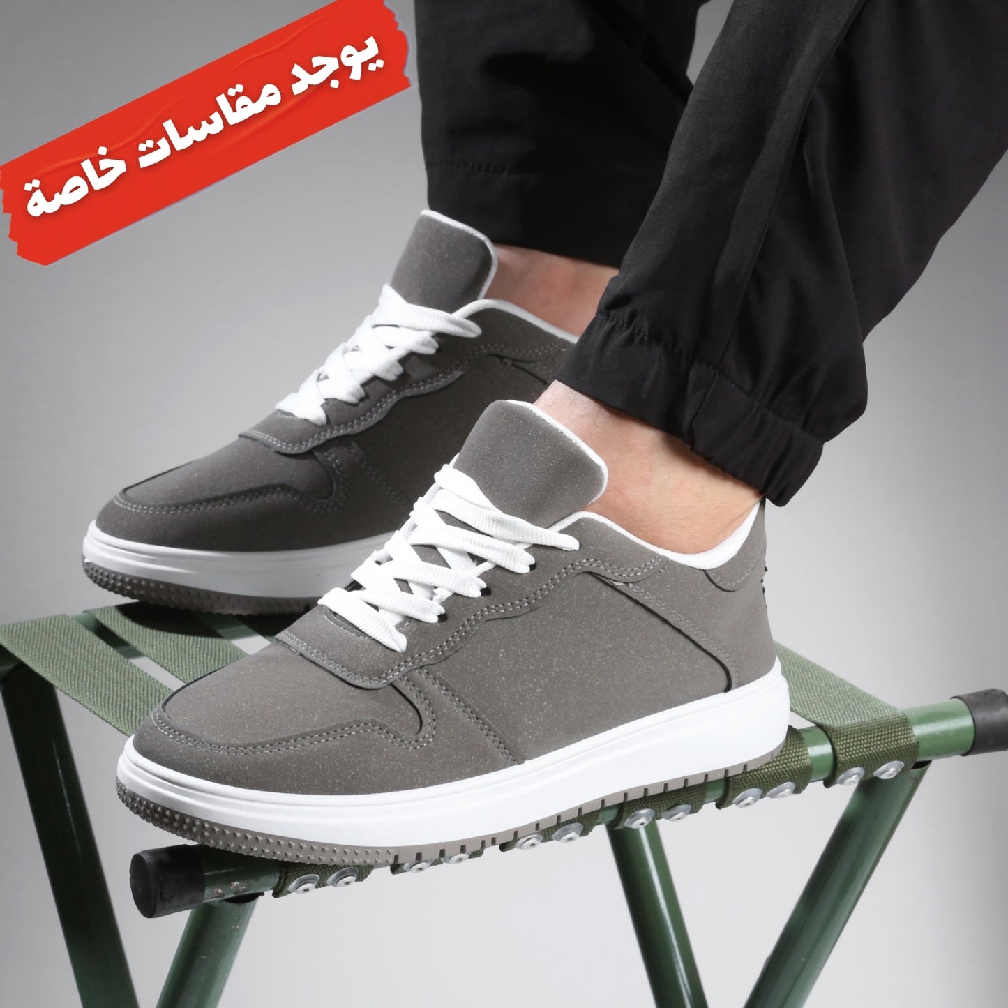 سنيكر للحياة اليومية بتصميم نظيف وجلد مطفي مصقول بنقشة M1