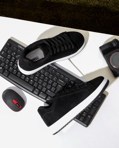 كلاسيك سنيكرز بخامة سويد شمواه الفاخرة سهلة التنظيف M3