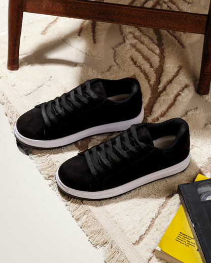 كلاسيك سنيكرز بخامة سويد شمواه الفاخرة سهلة التنظيف M3