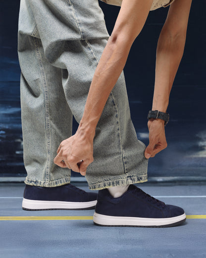 كلاسيك سنيكرز بخامة سويد شمواه الفاخرة سهلة التنظيف M3