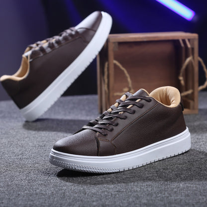 سنيكرز كلاسيك جلد | ستايل بسيط ينفع مع كل اللبس M4