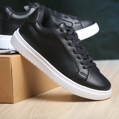 سنيكرز كلاسيك جلد | ستايل بسيط ينفع مع كل اللبس M4