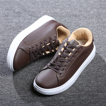 سنيكرز كلاسيك جلد | ستايل بسيط ينفع مع كل اللبس M4