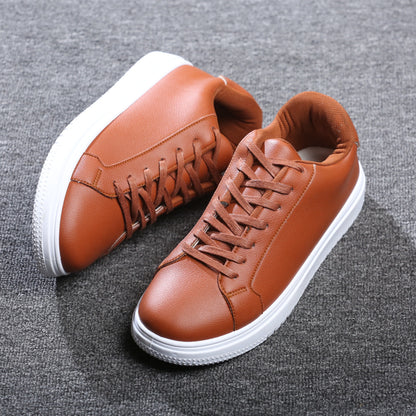 سنيكرز كلاسيك جلد | ستايل بسيط ينفع مع كل اللبس M4