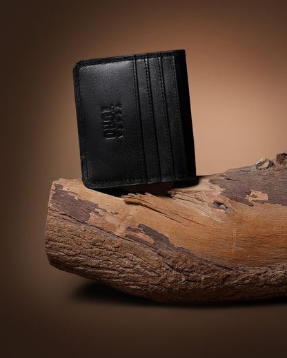 محفظة كروت فخمة بخياطة قوية وشعار محفور – سناب لوك W16