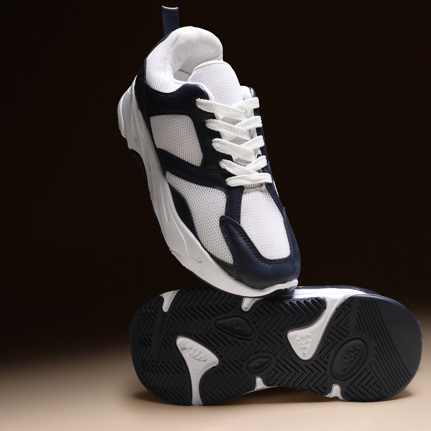 سنيكر شانكي رجالي عملي | تيستا تورو Q5