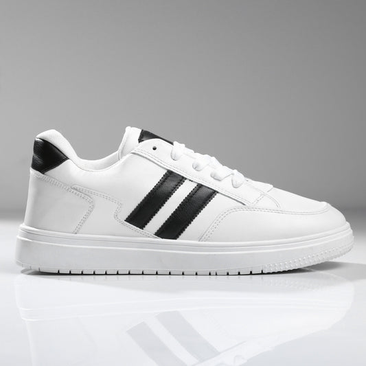 سنيكرز كاجوال ستريت جلد صناعي بريميوم – أسود/أبيض M5