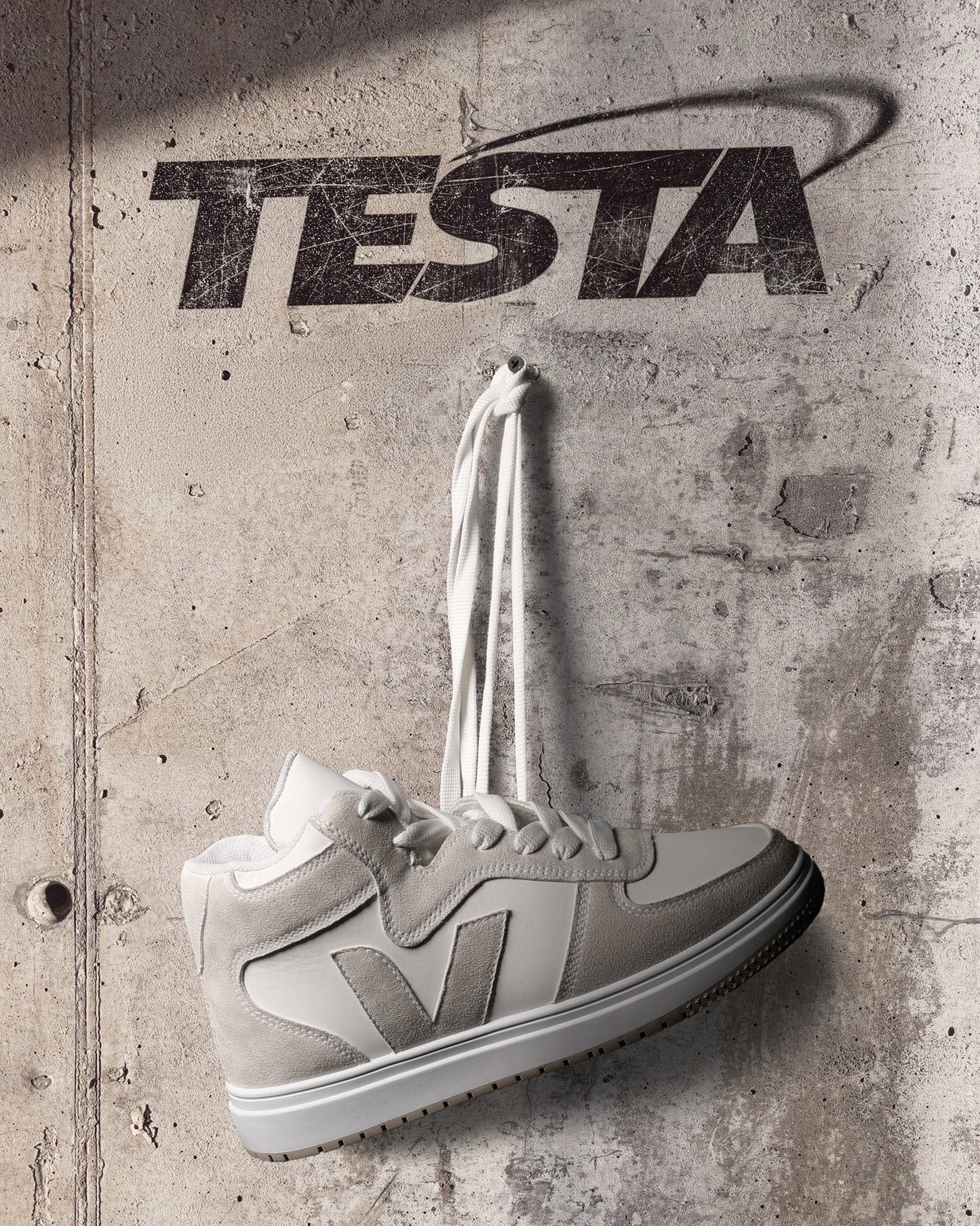 هاف كاجوال جلدي مع تطعميات جلد سويد ولمسات فخمة M6