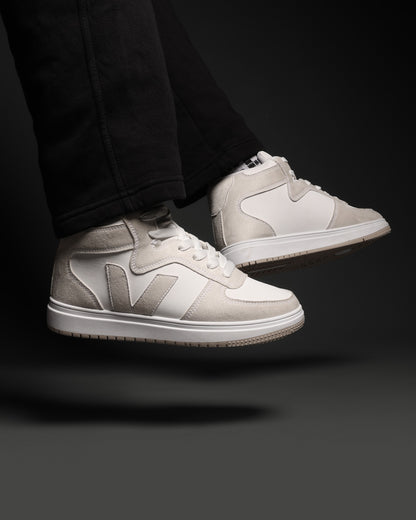 هاف كاجوال جلدي مع تطعميات جلد سويد ولمسات فخمة M6