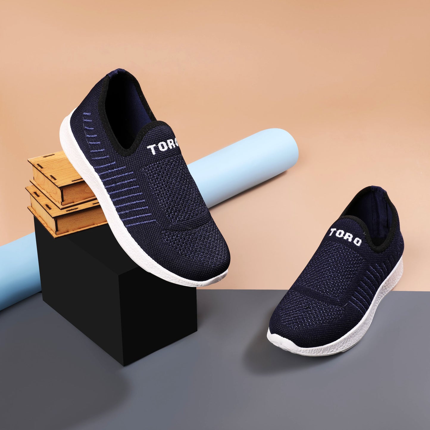 حذاء سهل الارتداء جديد من تيستا تورو T11
